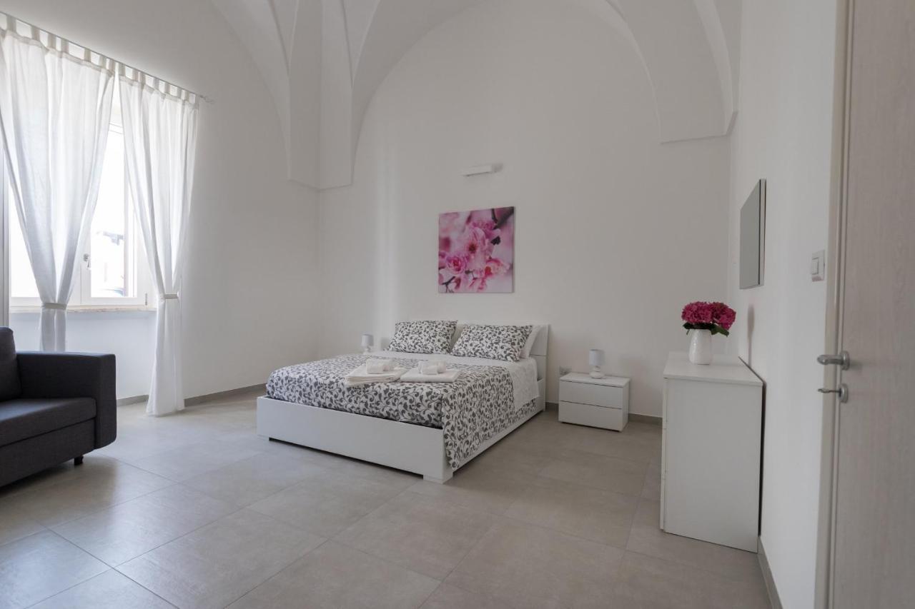 Drooms. Felline Bagian luar foto