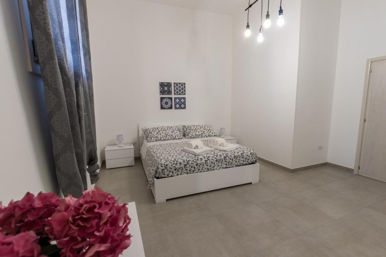 Drooms. Felline Bagian luar foto