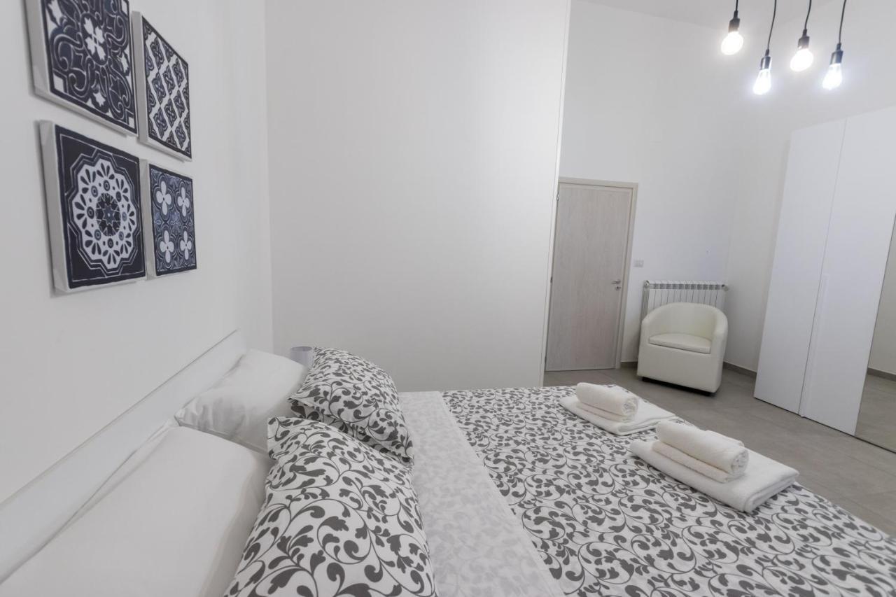 Drooms. Felline Bagian luar foto
