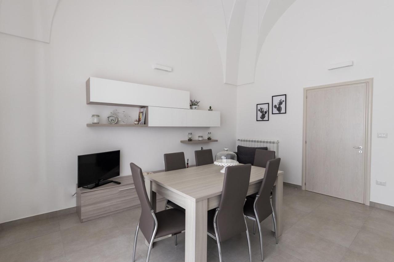 Drooms. Felline Bagian luar foto