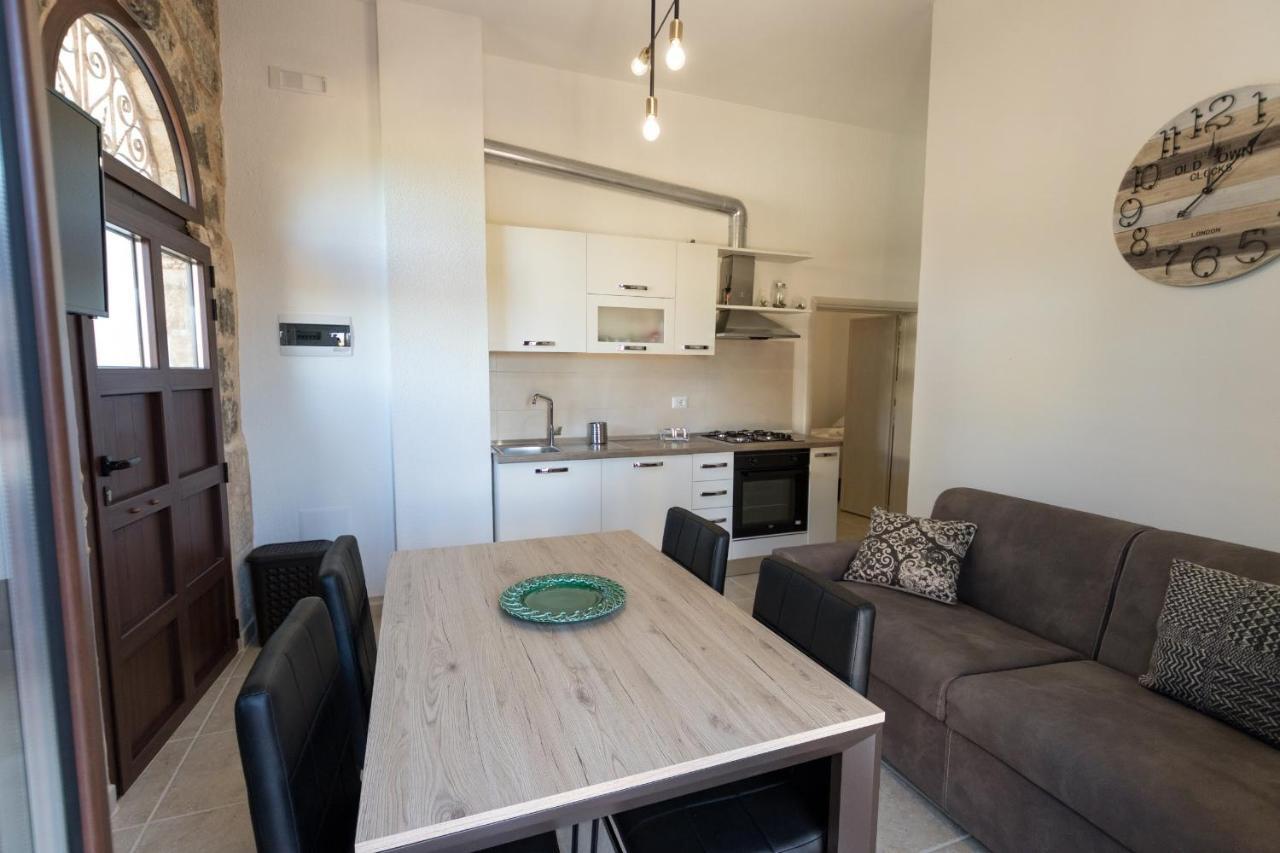 Drooms. Felline Bagian luar foto